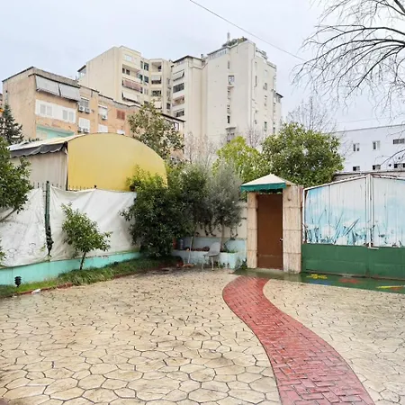 Heart - Free Parking Apartment