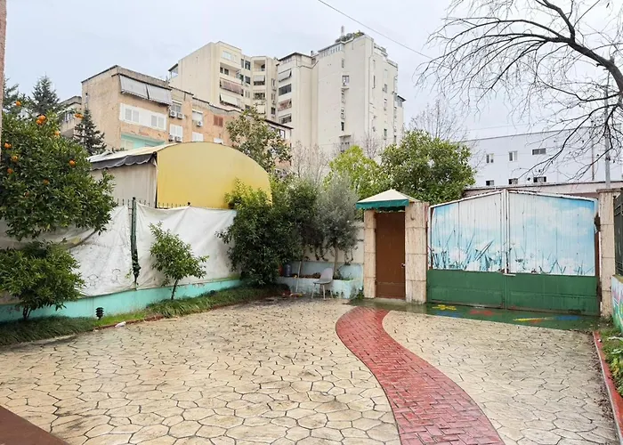 Heart - Free Parking Apartment